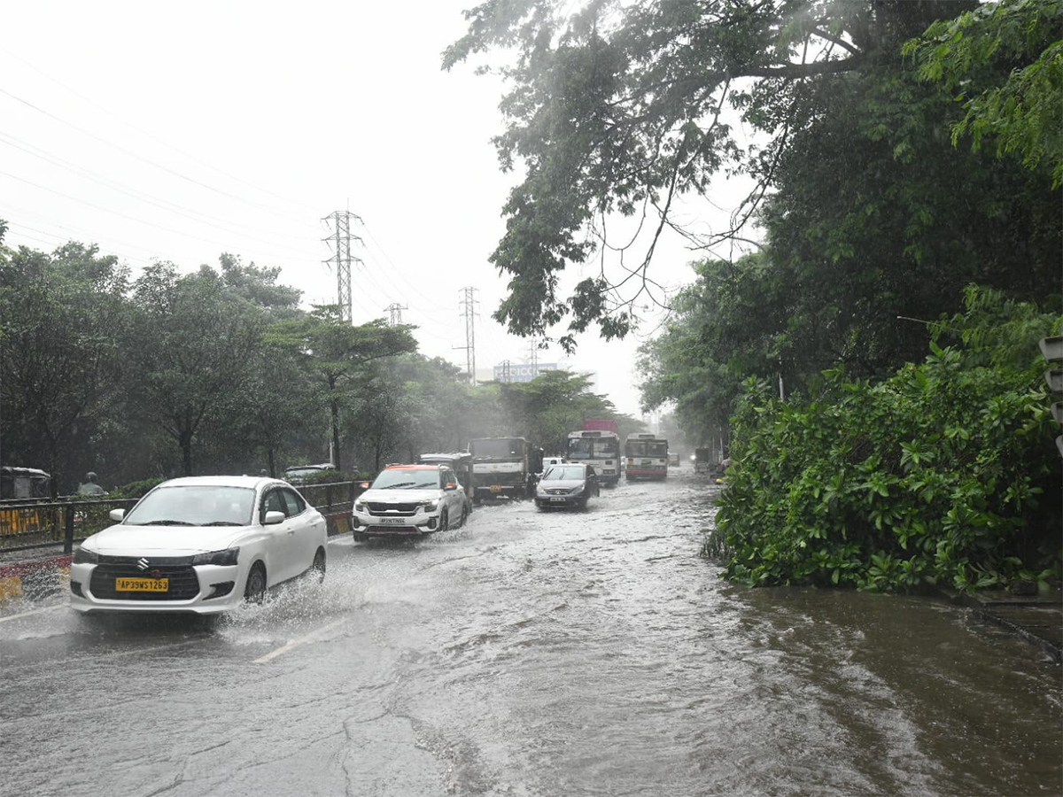 heavy rain in visakhapatnam today photos6