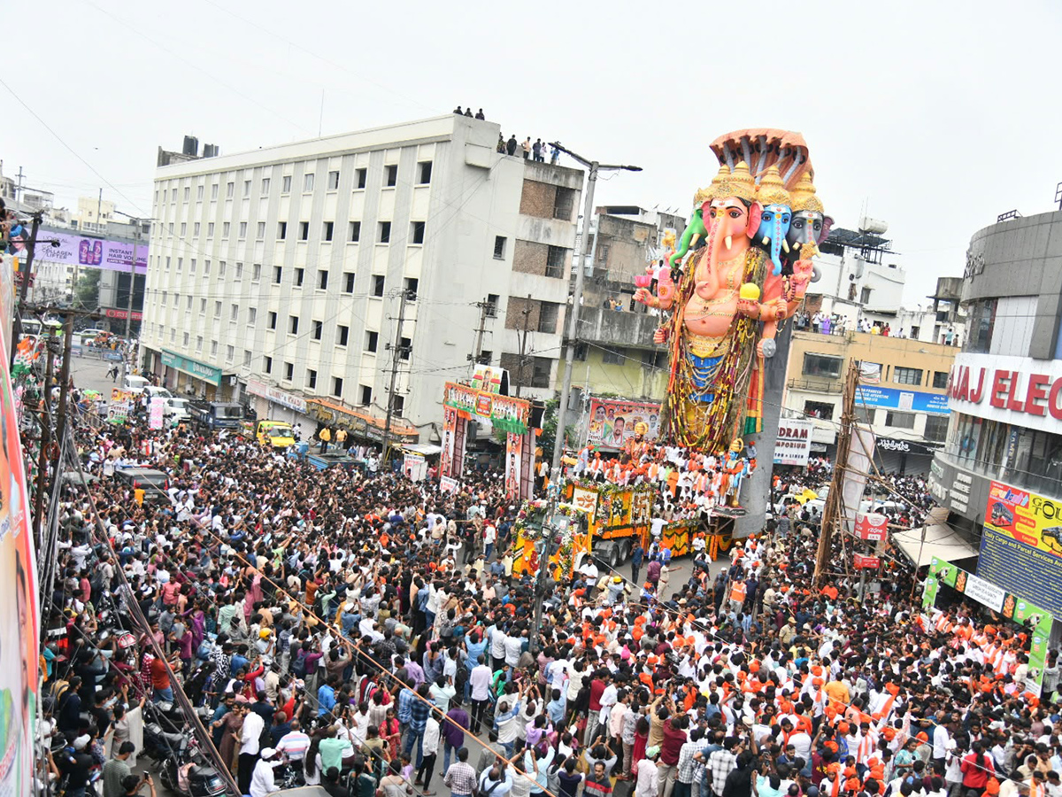 Khairatabad Ganesh Shobha Yatra 2026 HD Photos3