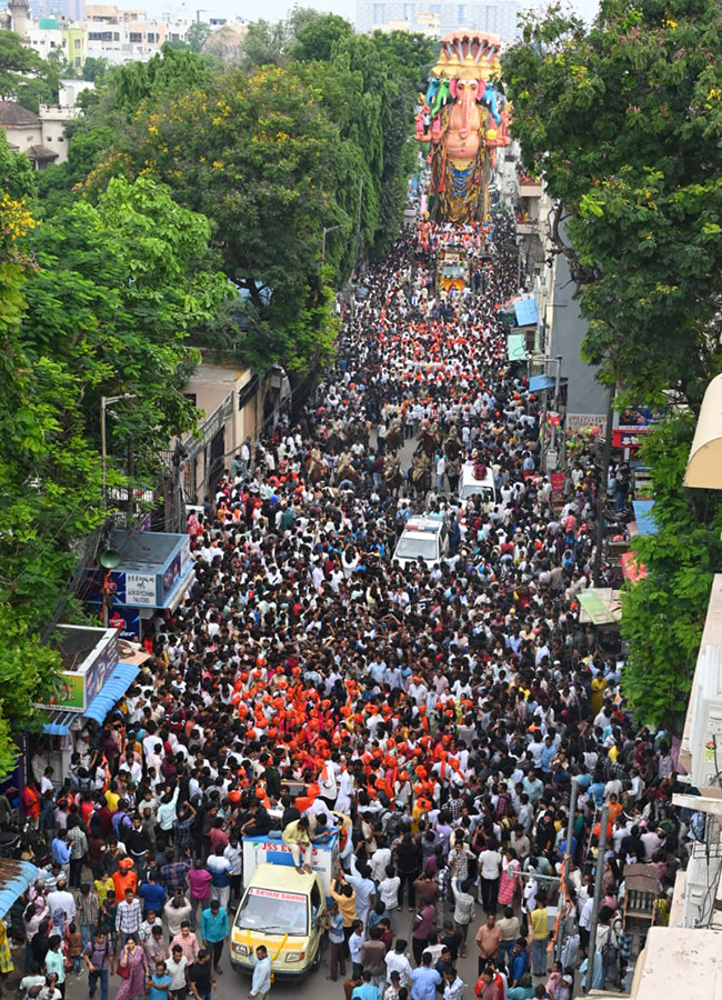 Khairatabad Ganesh Shobha Yatra 2026 HD Photos8