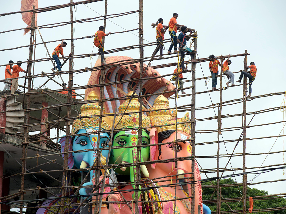 Khairatabad Maha Ganesh Nimajjanam Today13