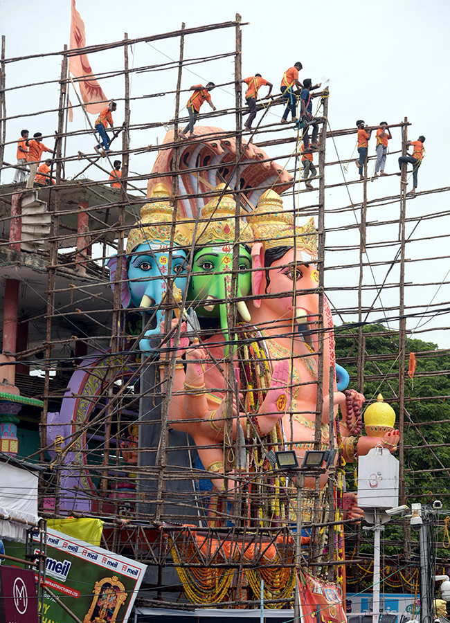 Khairatabad Maha Ganesh Nimajjanam Today19