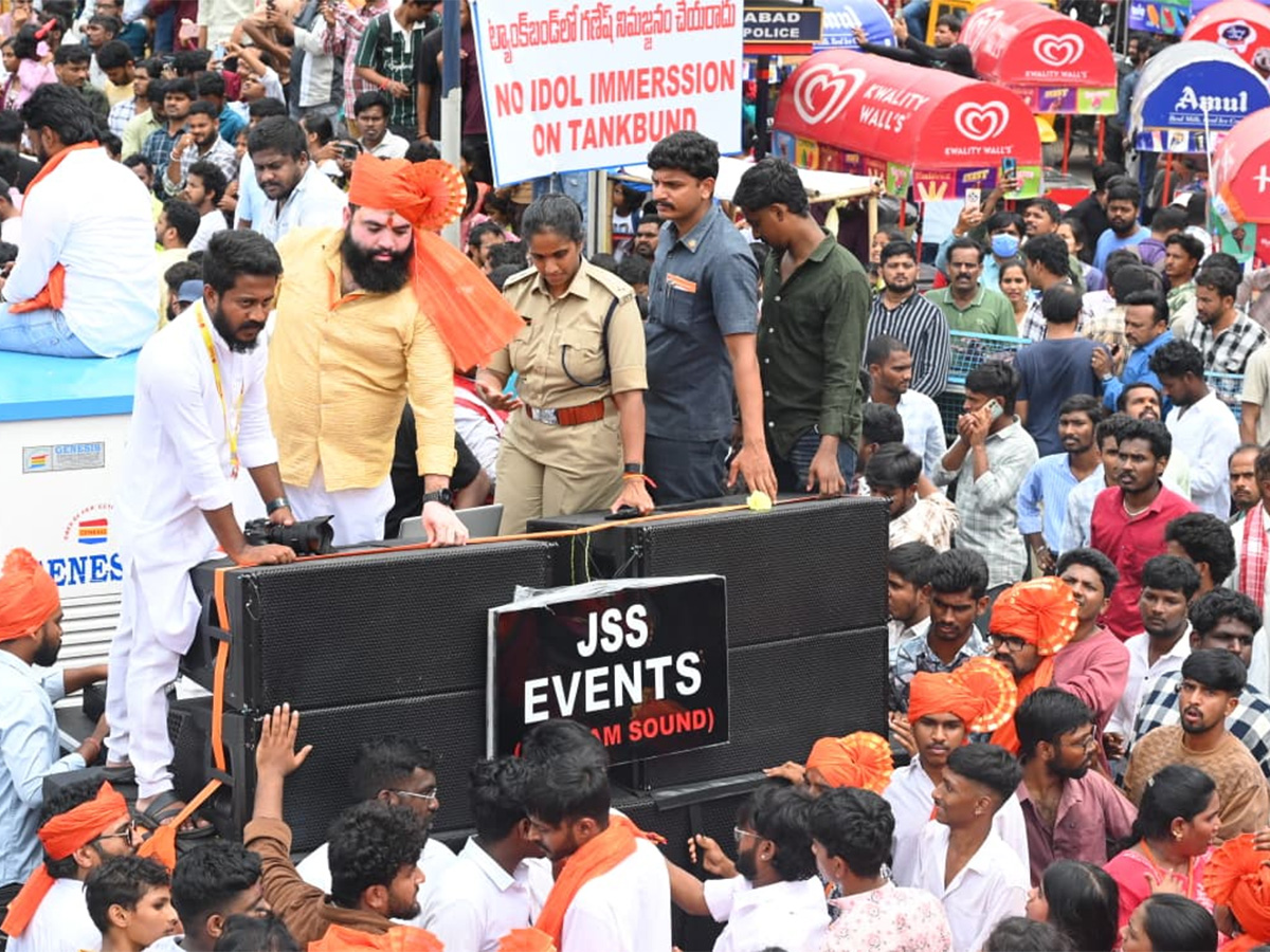 Khairatabad Ganesh Shobha Yatra 2026 HD Photos29