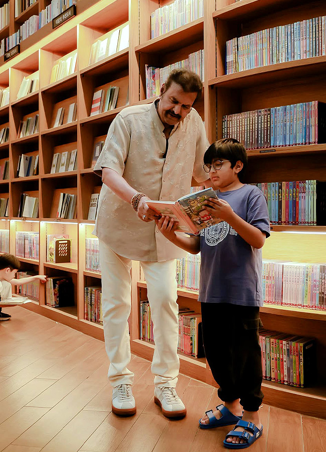 Mohan Babu Family’s Korea Trip (Photos)5