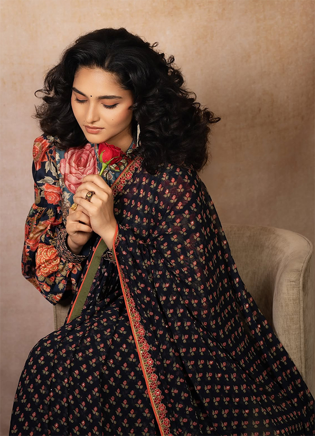 The Paradise Movie : Actress Kayadu Lohar Trending Now16
