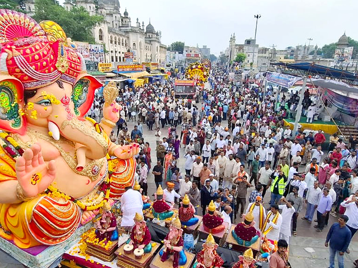 Ganesh Immersion Festivities in Hyderabad Photos11