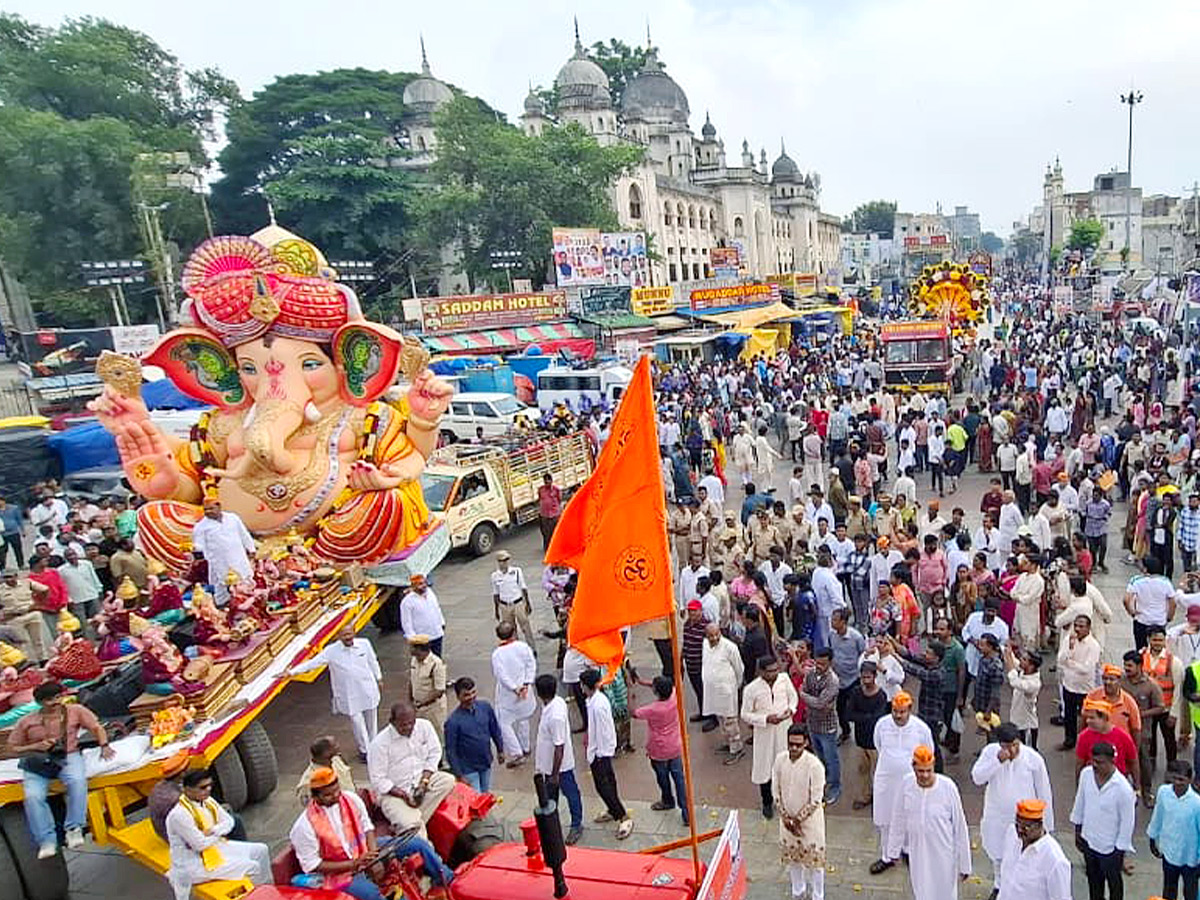 Ganesh Immersion Festivities in Hyderabad Photos2