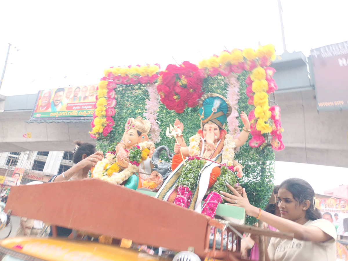 Ganesh Immersion Festivities in Hyderabad Photos7