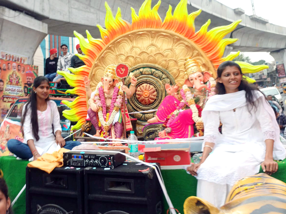 Ganesh Immersion Festivities in Hyderabad Photos8