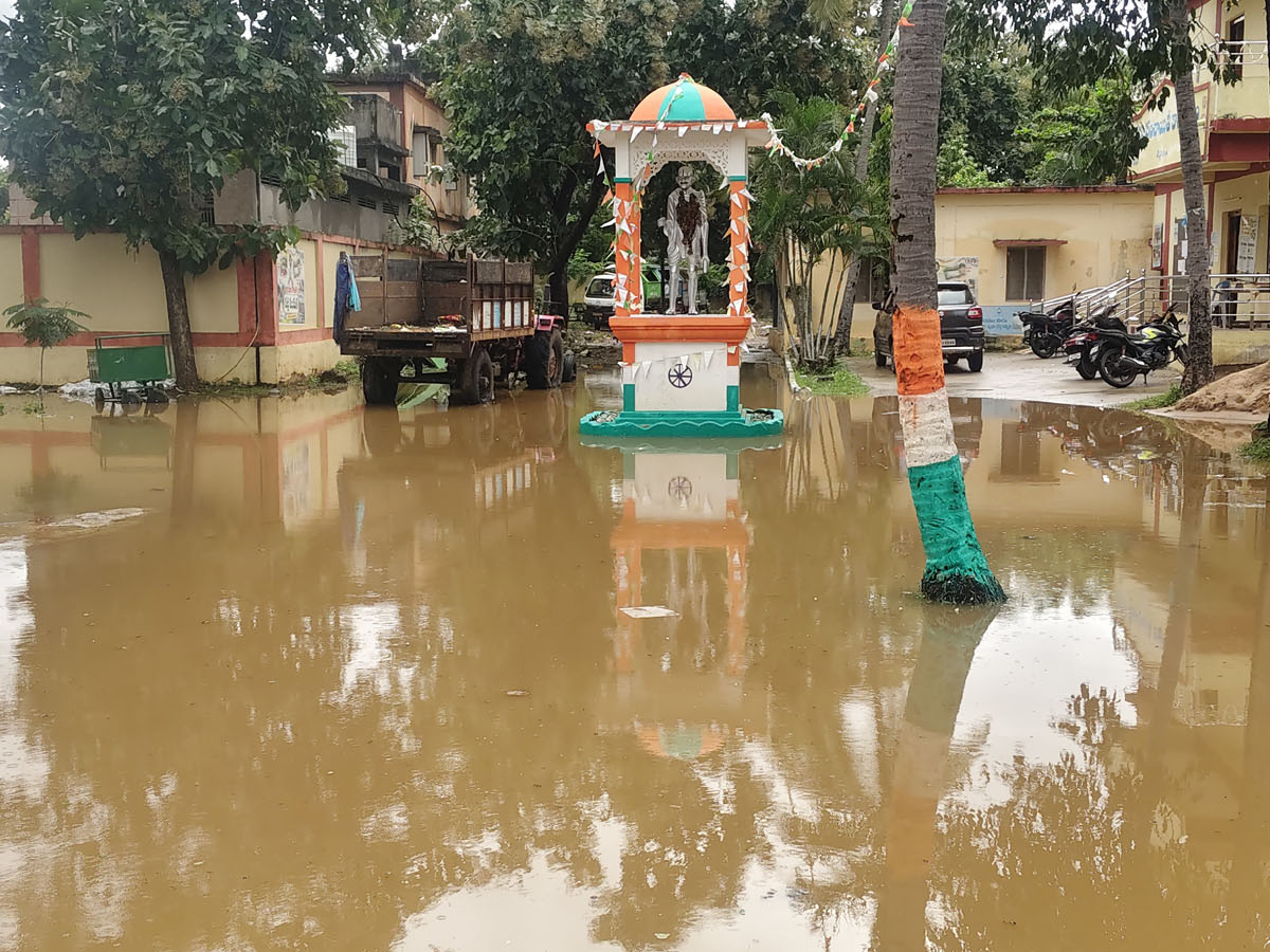 heavy rain in srikakulam Photo Gallery10