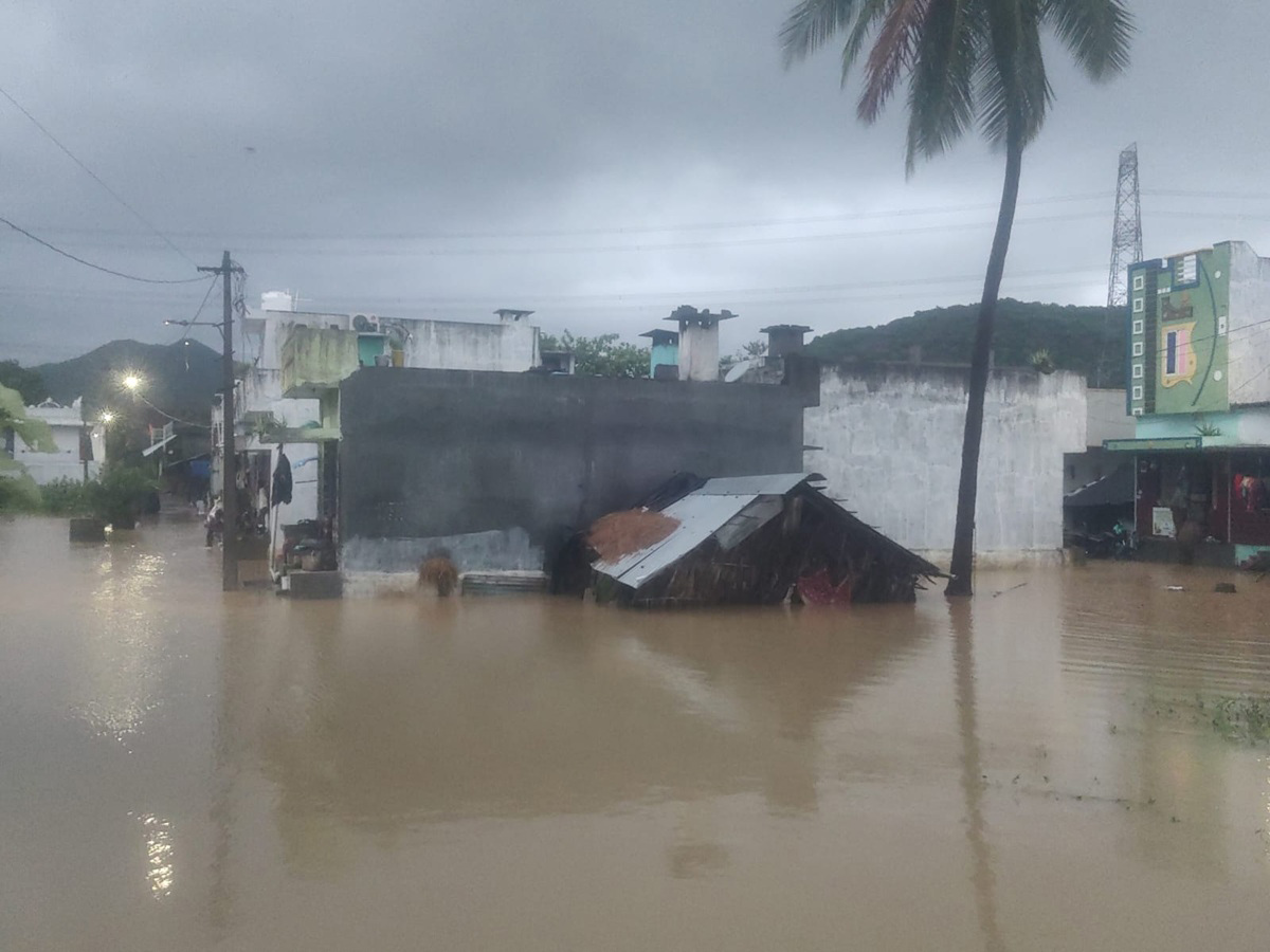 heavy rain in srikakulam Photo Gallery12