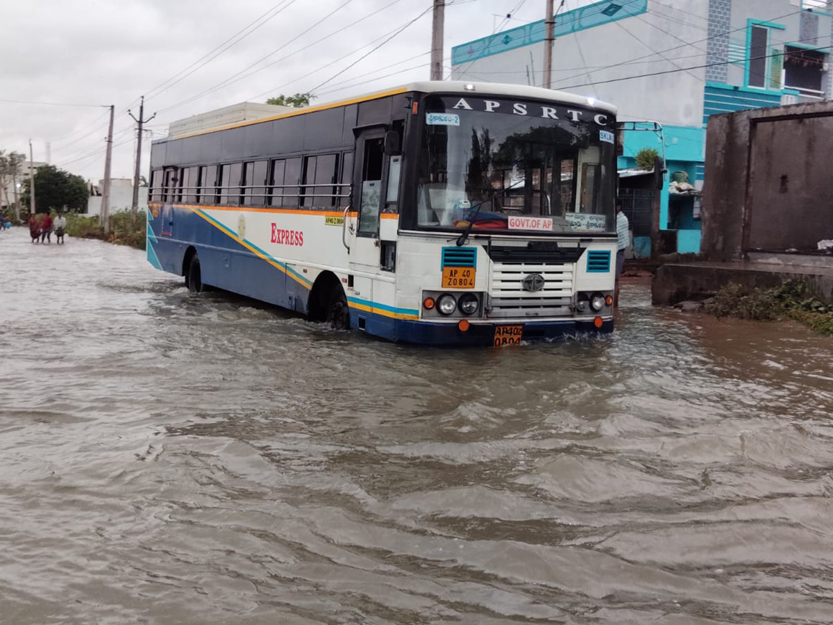 heavy rain in srikakulam Photo Gallery18