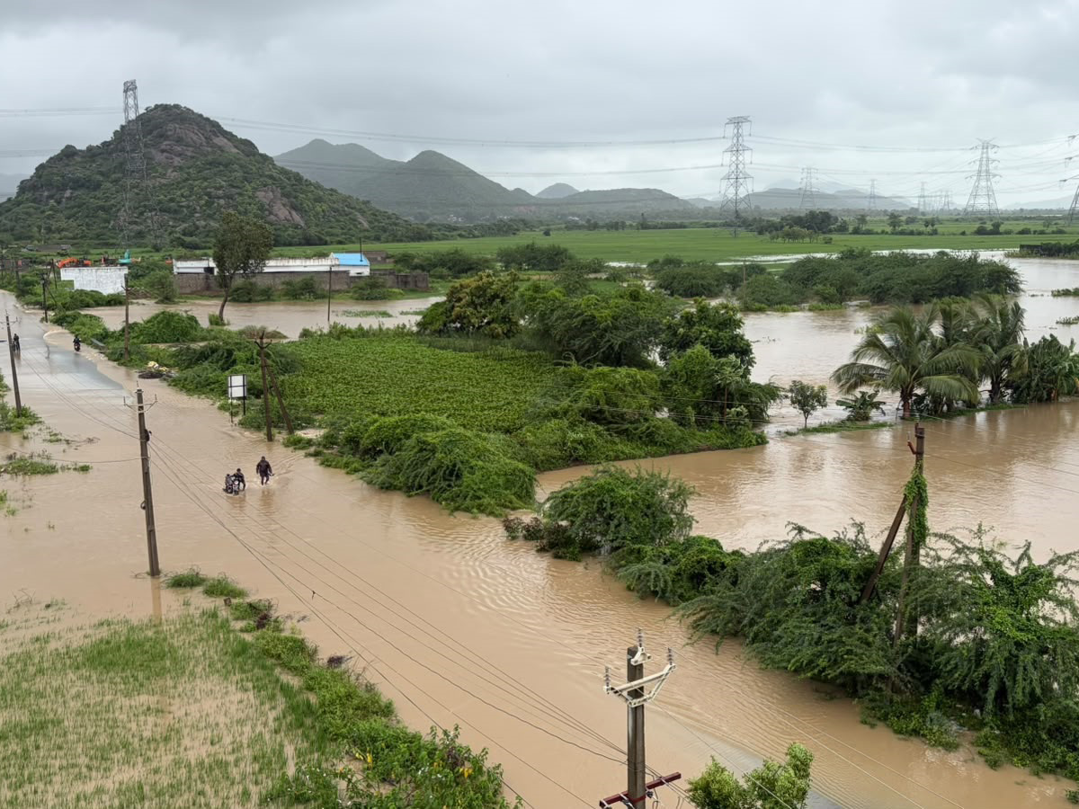 heavy rain in srikakulam Photo Gallery8