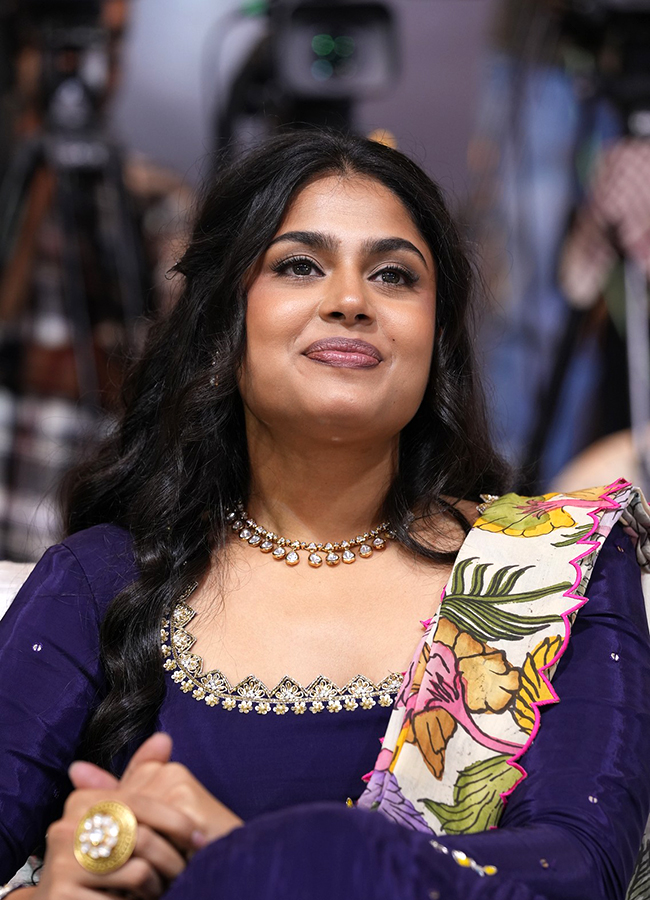Actress Faria Abdullah In Sigma Pre Release Event11