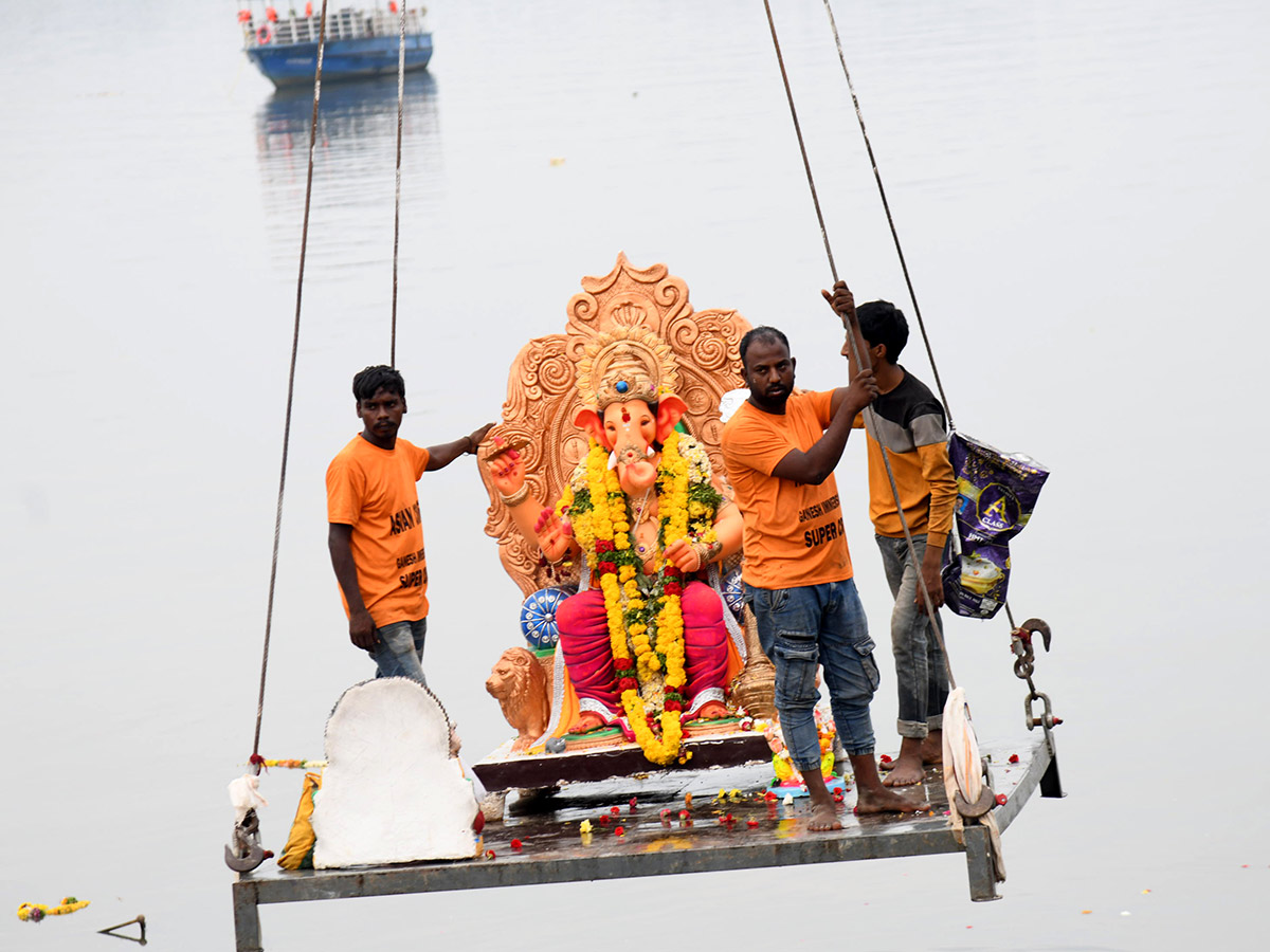 Tank Bund Ganesh Nimajjanam 2026 photos16