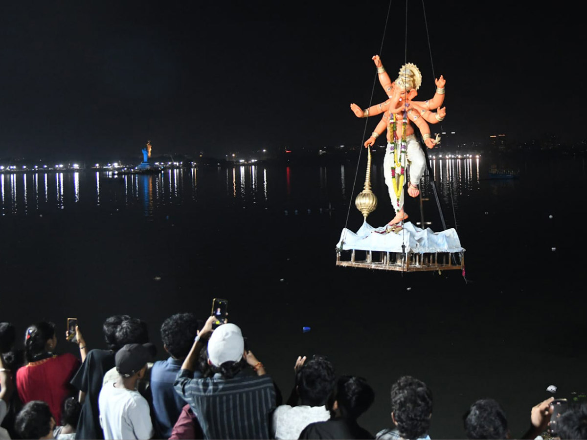 Tank Bund Ganesh Nimajjanam 2026 photos25