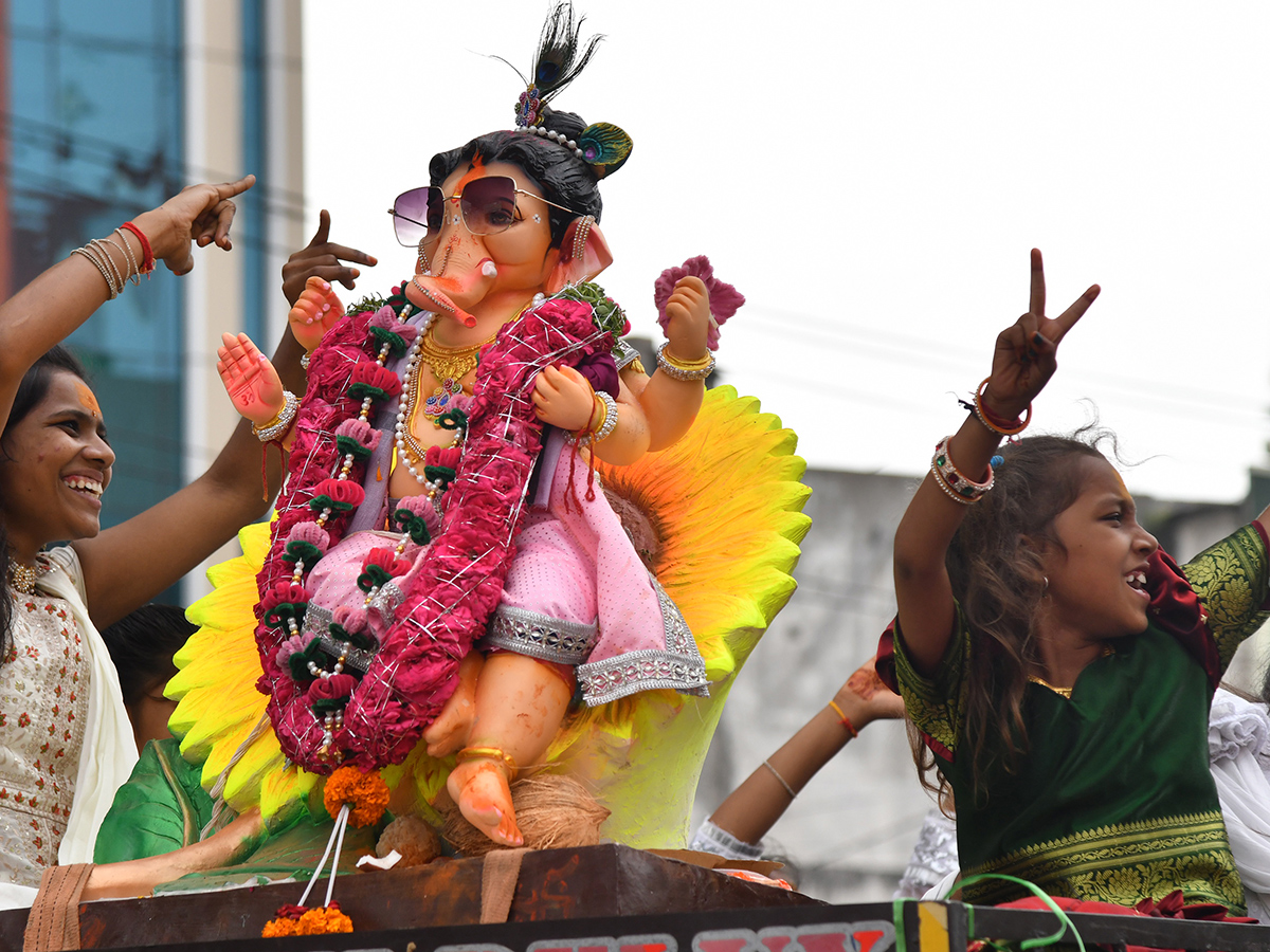 Tank Bund Ganesh Nimajjanam 2026 photos4