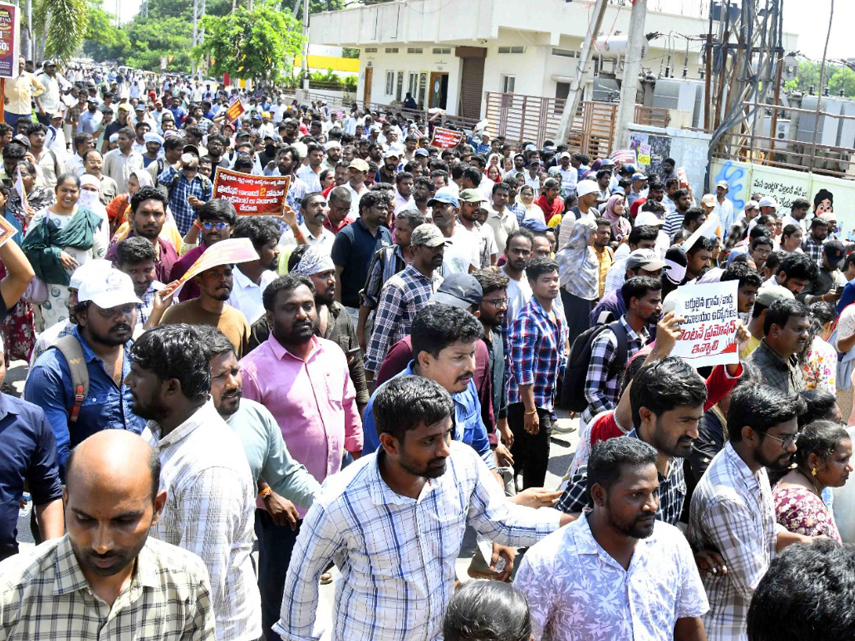 AP: Secretariat Employees’ Revolt..! (Photos)10