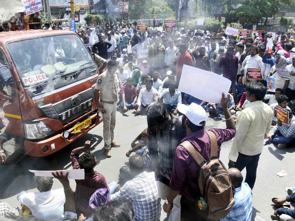 AP: Secretariat Employees’ Revolt..! (Photos)19