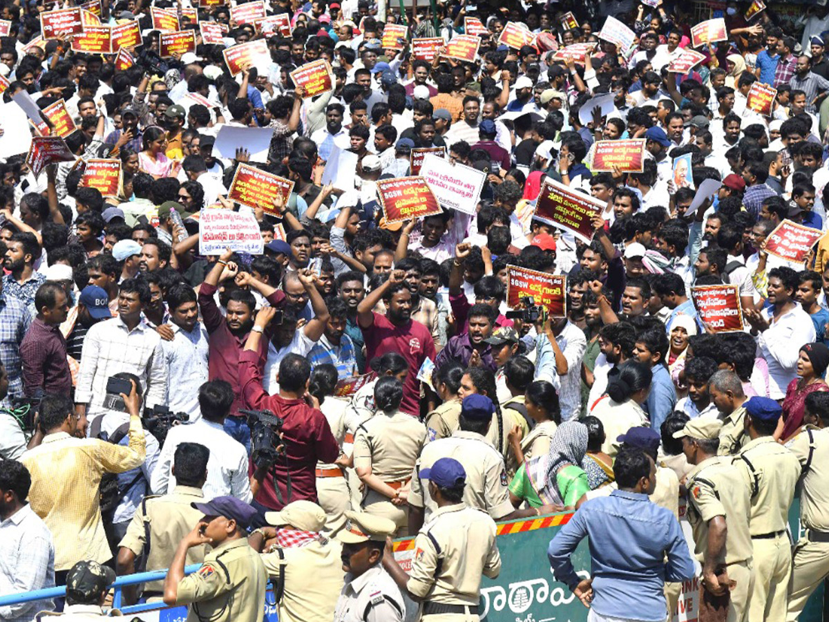 AP: Secretariat Employees’ Revolt..! (Photos)8