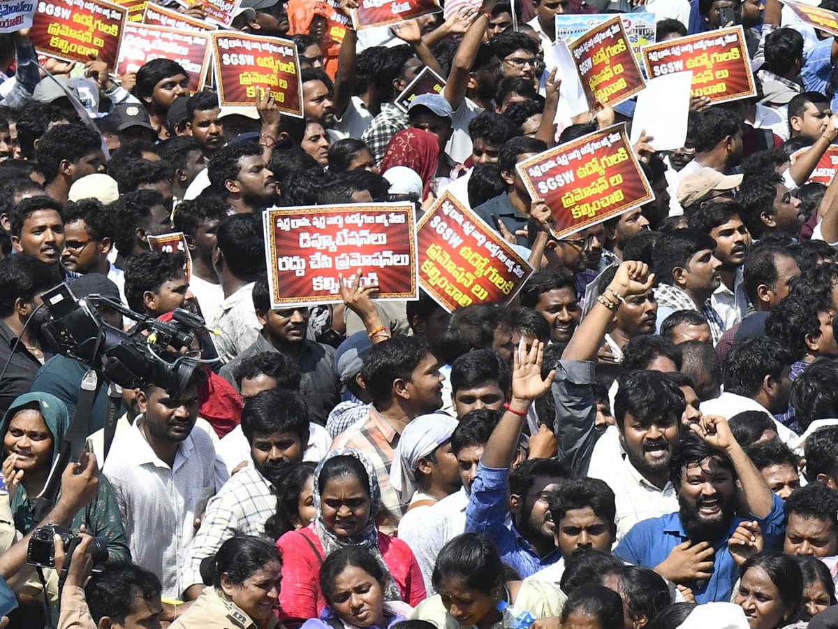 AP: Secretariat Employees’ Revolt..! (Photos)9
