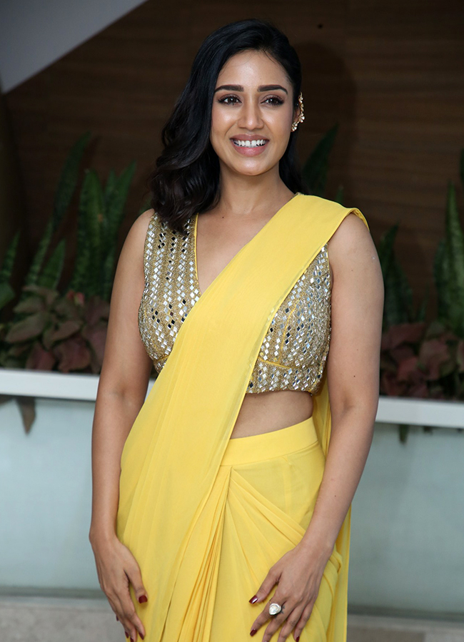 Actress Nivetha Pethuraj in Aadarsha Kutumbam Movie Event19