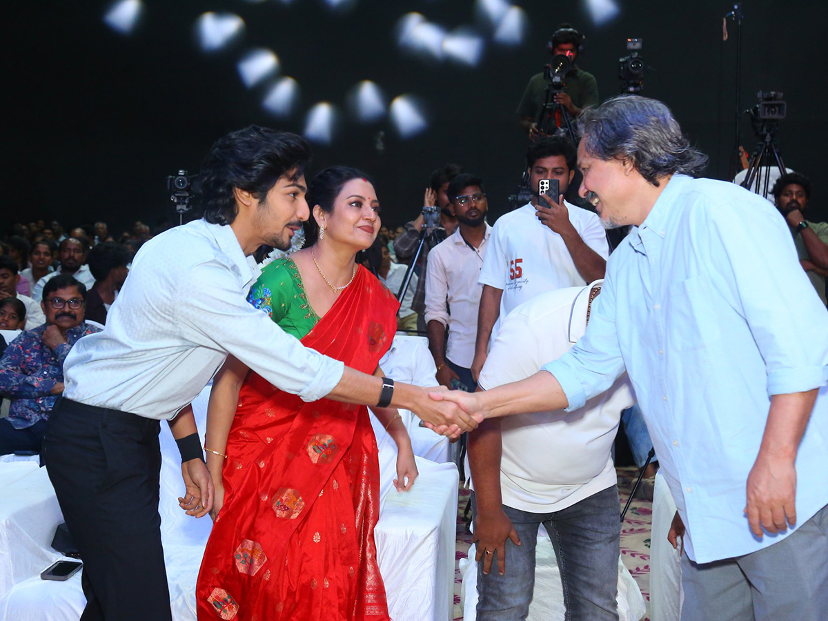 Anakapalli Pre Release Event Photo Gallery11