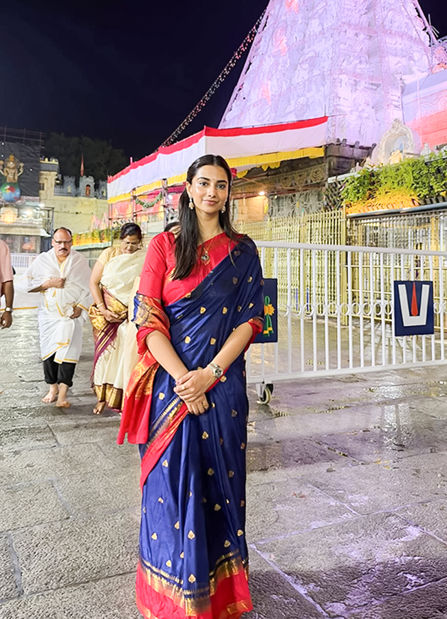 Actress Meenakshi Chowdary in Tirumala Today for Swamy Vari Darshanam6