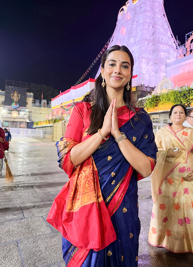 Actress Meenakshi Chowdary in Tirumala Today for Swamy Vari Darshanam8