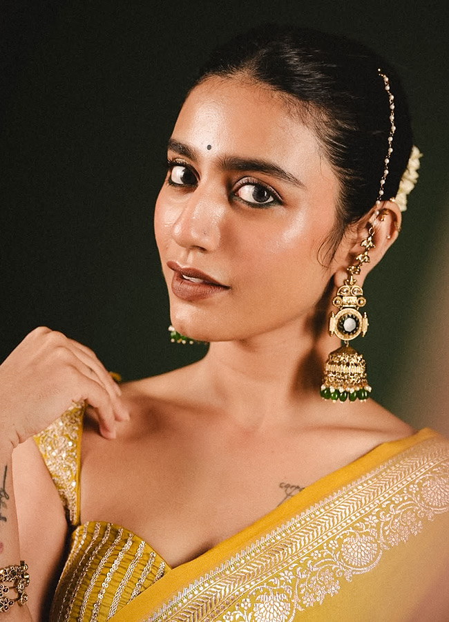 Priya Prakash Varrier Beautiful Looks14