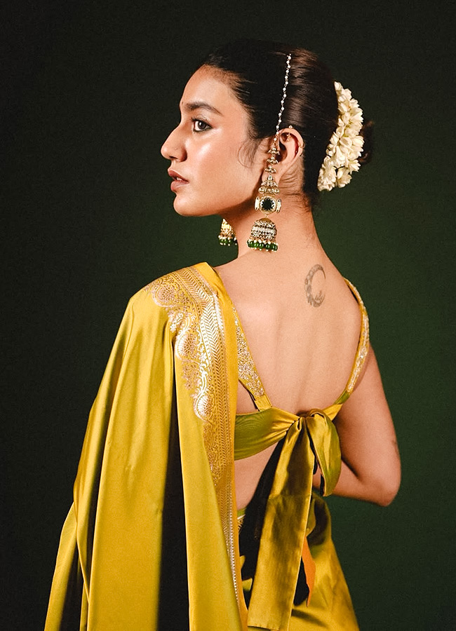 Priya Prakash Varrier Beautiful Looks6