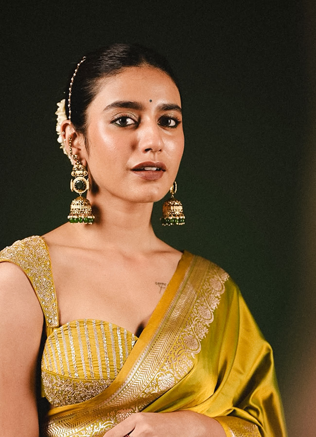 Priya Prakash Varrier Beautiful Looks7