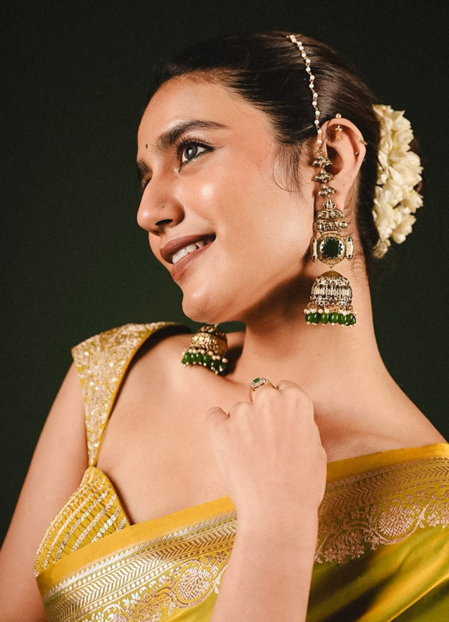 Priya Prakash Varrier Beautiful Looks8