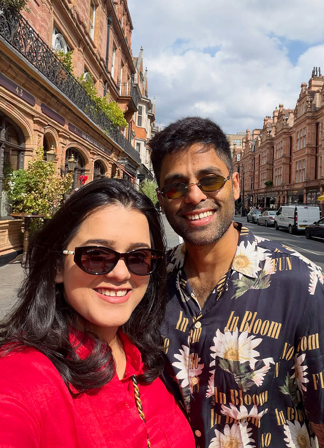 Suryakumar Yadav Enjoys a Fun Filled Trip with His Daughter2