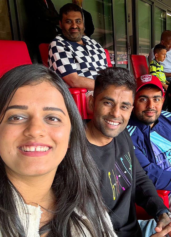 Suryakumar Yadav Enjoys a Fun Filled Trip with His Daughter3