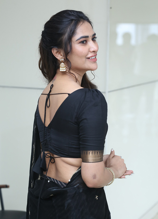 Tatvam Movie Actress Dashvika HD Photos19