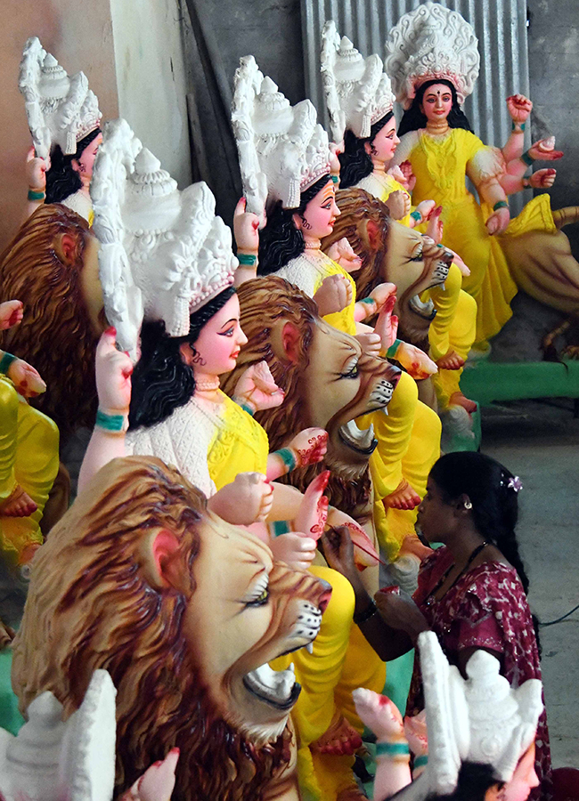 Durga Idols Immersion in Hyderabad HD Photos14