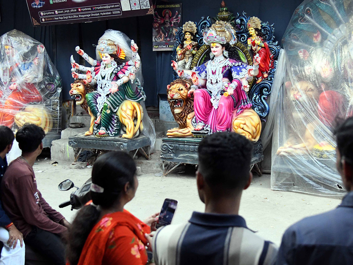 Durga Idols Immersion in Hyderabad HD Photos8