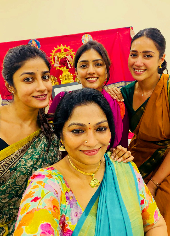 Nivetha and Eesha Rebba Shine at a Dance Academy Photos5