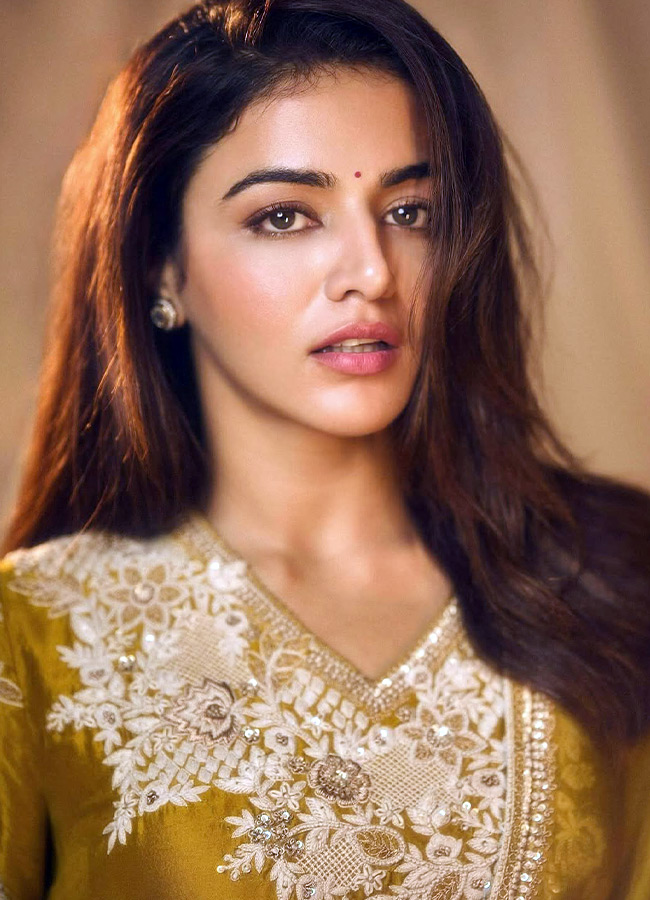DC Fame Wamiqa Gabbi Birthday Celebrations Photos2