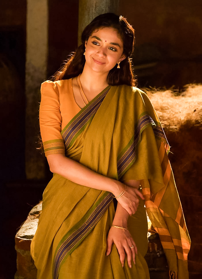 Keerthy Suresh In Dorothy: See Pics2