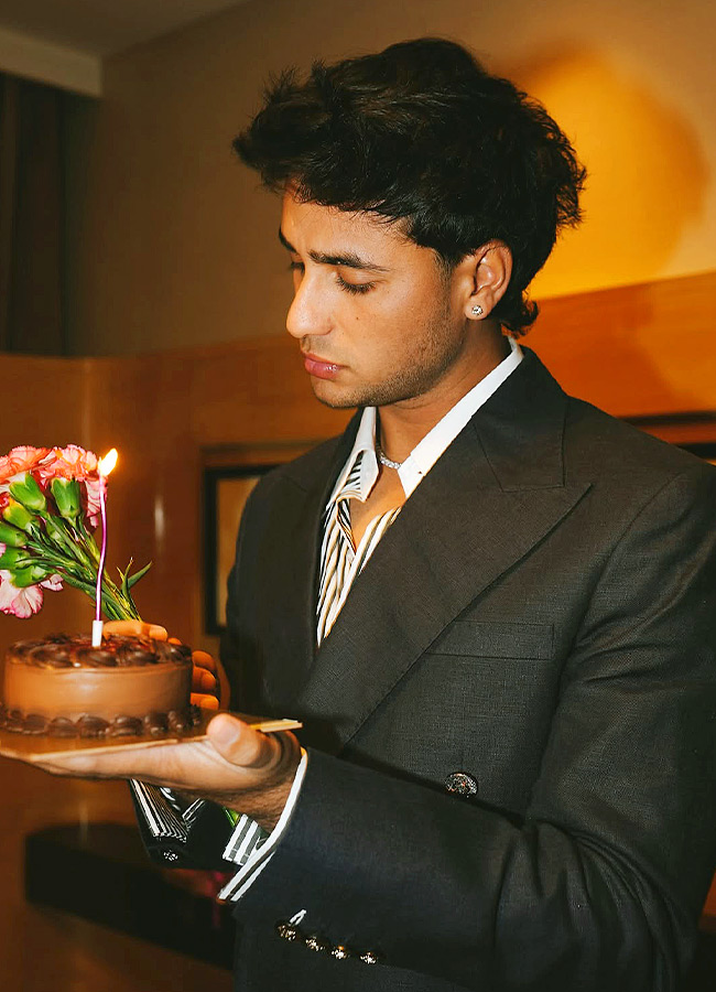 Happy Birthday to Sunrisers Hyderabad’s Six-Hitting King!11
