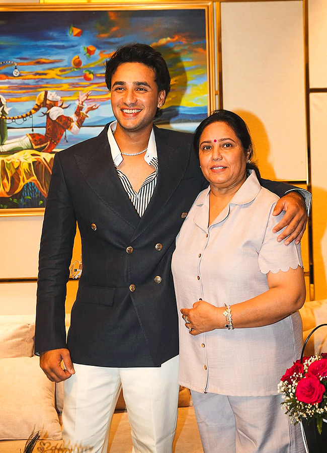 Happy Birthday to Sunrisers Hyderabad’s Six-Hitting King!4