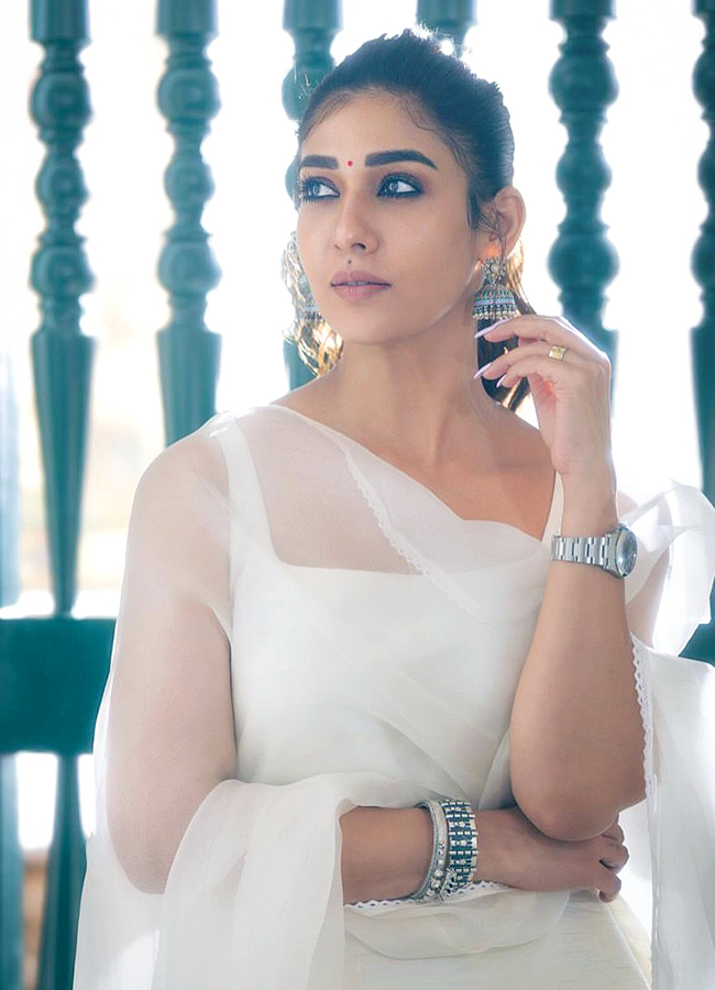 Nayanthara  Mesmerizing Movie Mood Photos5