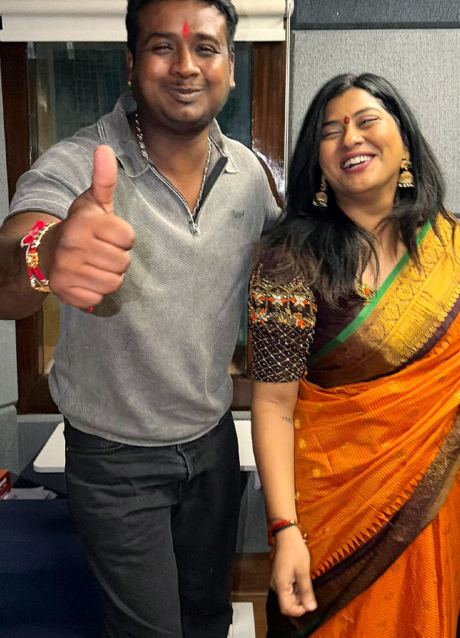 Singer Sameera Ties Rakhi to Rahul Sipligunj Heartwarming Raksha Bandhan Moments6