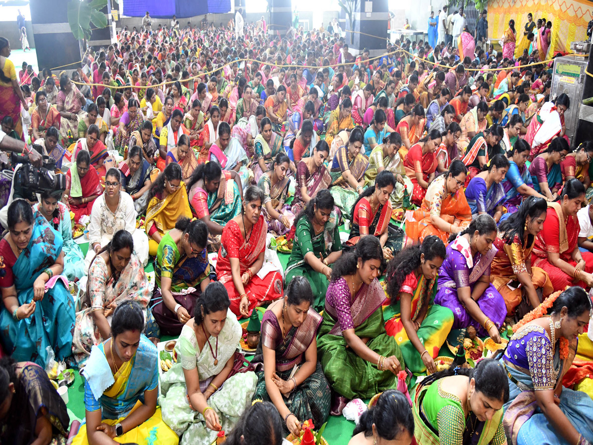 Varalakshmi Vratham At Indrakeeladri Photos10