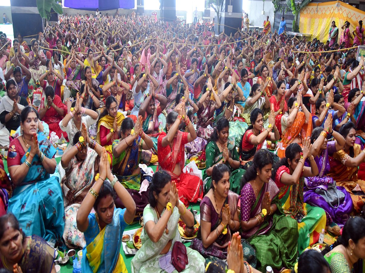 Varalakshmi Vratham At Indrakeeladri Photos11