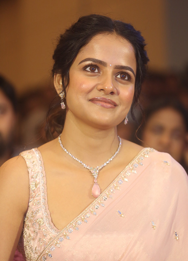 EPIC Movie Actress Vaishnavi Chaitanya Viral Photos12