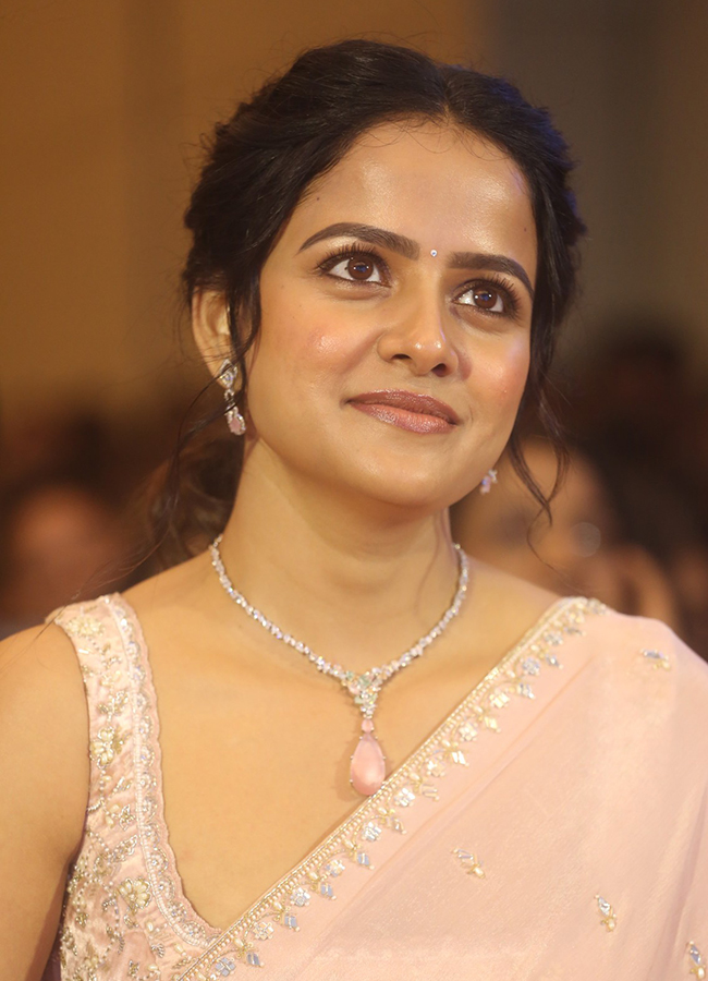 EPIC Movie Actress Vaishnavi Chaitanya Viral Photos13