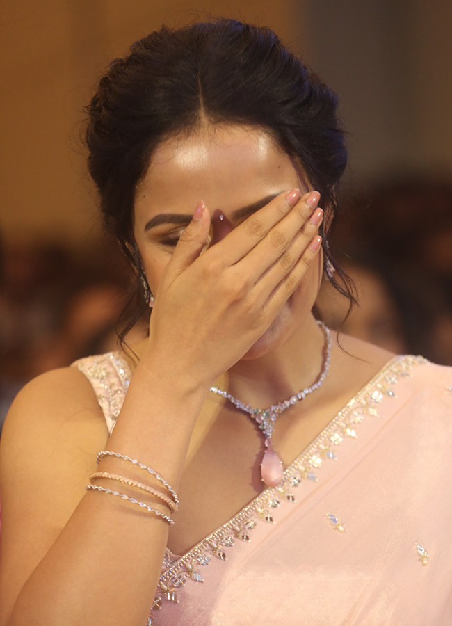 EPIC Movie Actress Vaishnavi Chaitanya Viral Photos4