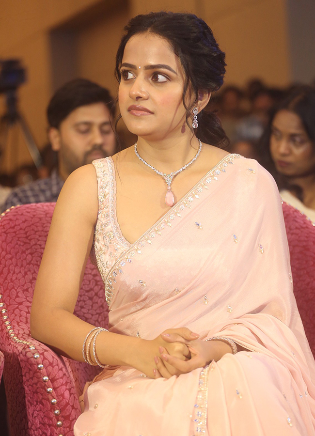 EPIC Movie Actress Vaishnavi Chaitanya Viral Photos7